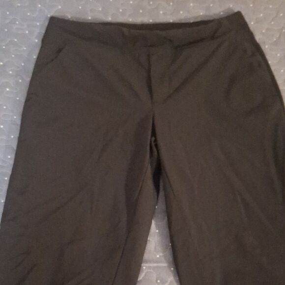 Athleta Black pull on pants size 4 - Picture 2 of 6